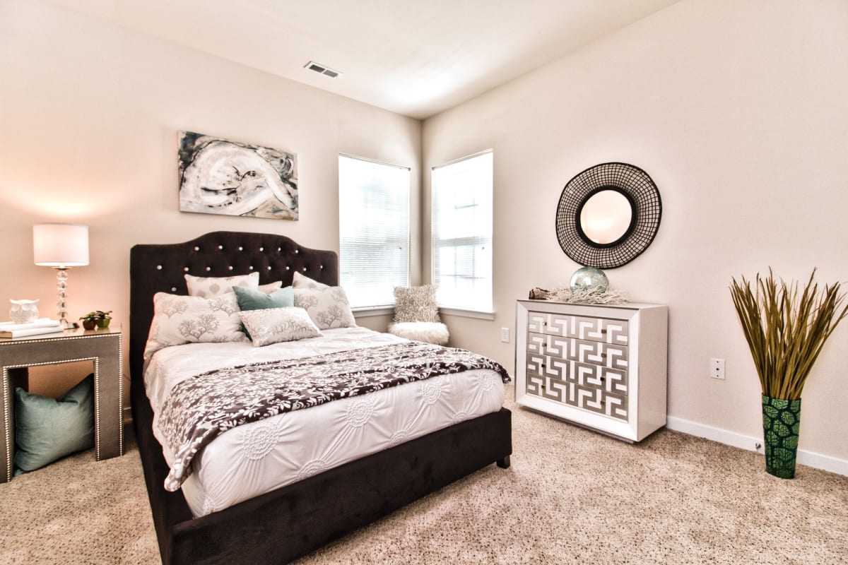 Ellisville, MO Apartments for Rent Aventura at Towne Centre